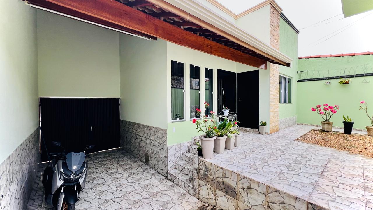 Casa com 3 dormitórios à venda, 300m² por R$ 730.000 - Jardim Esplanada - Boituva/SP