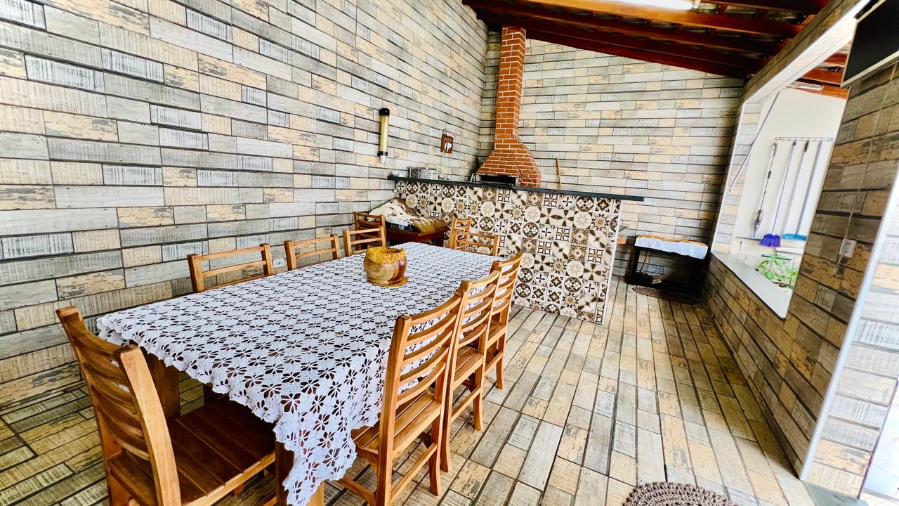 Casa com 3 dormitórios à venda, 300m² por R$ 730.000 - Jardim Esplanada - Boituva/SP