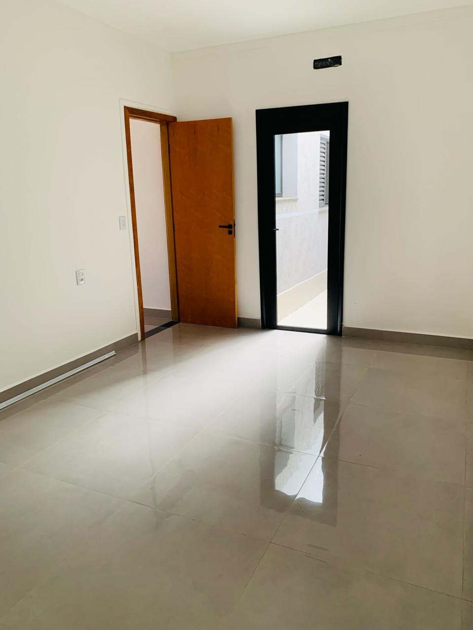Apartamento à Venda no Bairro Portal Ville Azaléia em Boituva