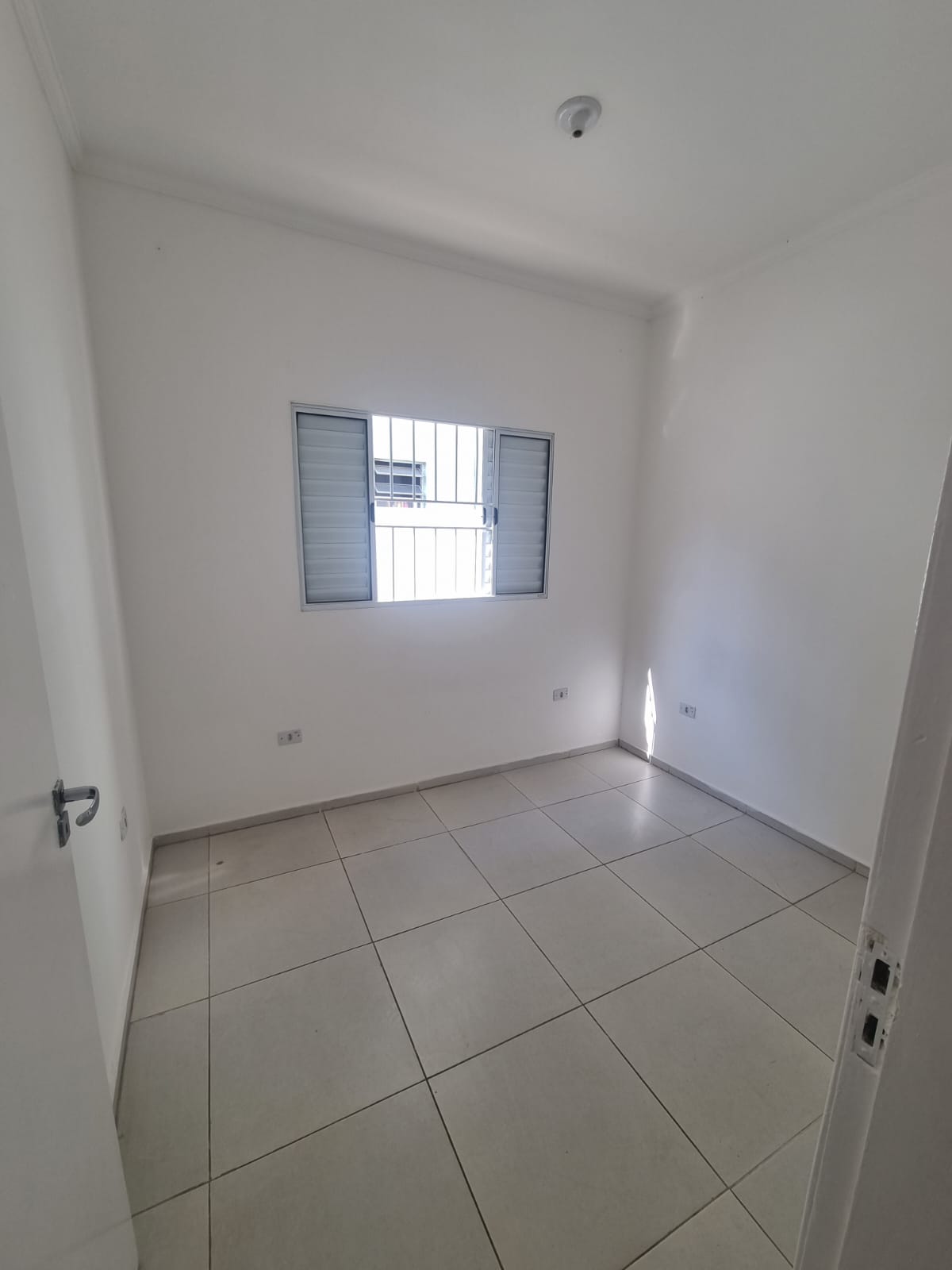 Casa a venda c/ 03 dormitórios, sendo 01 suíte - Bairro Água Branca