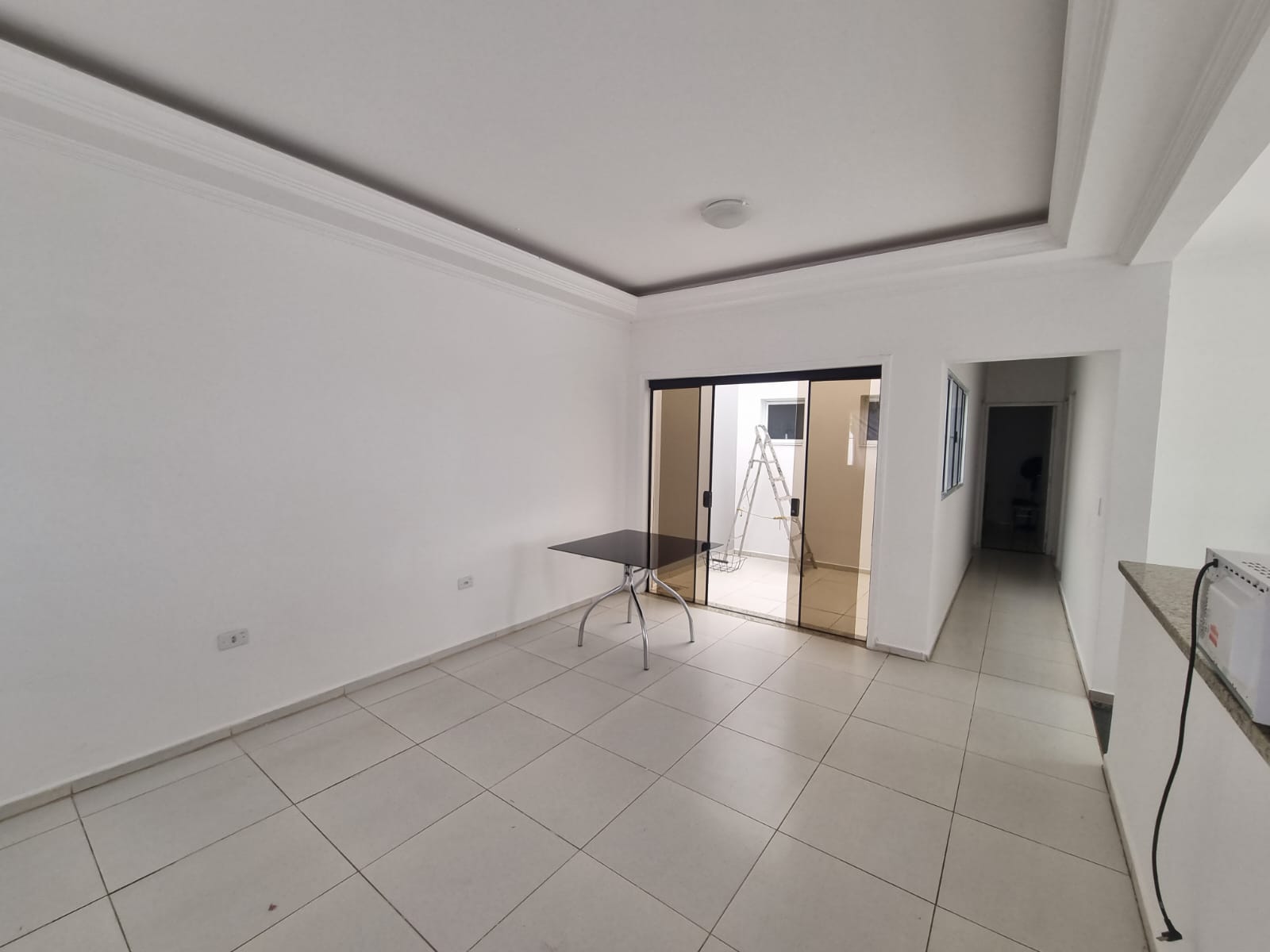 Casa a venda c/ 03 dormitórios, sendo 01 suíte - Bairro Água Branca