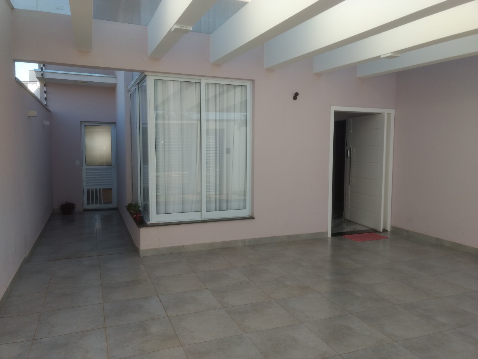 Casa Nova no Portal Ville Azaléia: Seu Novo Lar Aguarda Por Você!