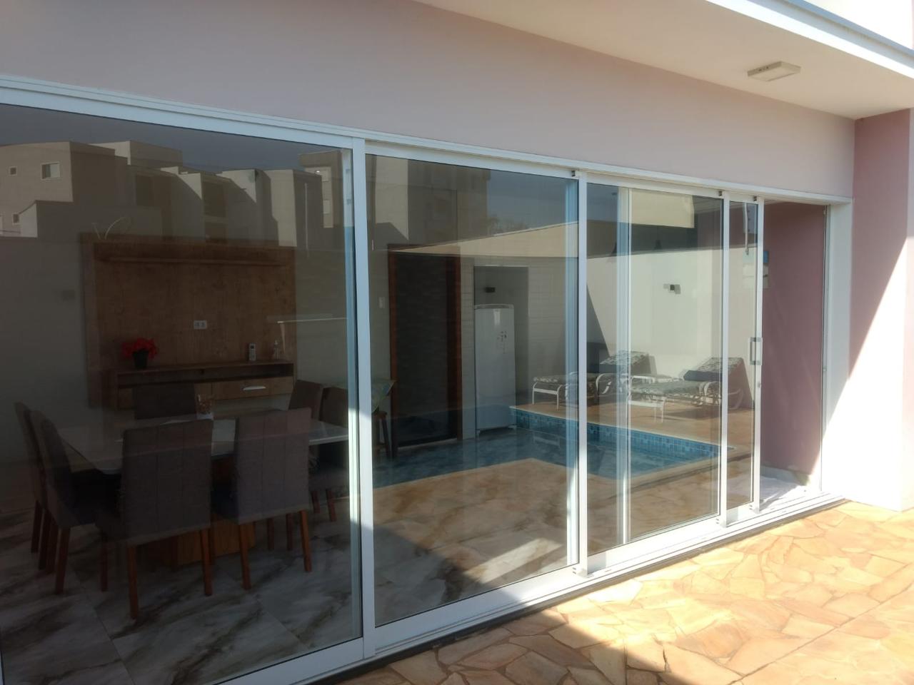 Casa Nova no Portal Ville Azaléia: Seu Novo Lar Aguarda Por Você!