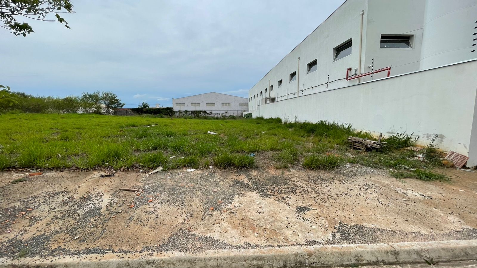 Terreno Comercial à Venda em Boituva - Excelente Oportunidade para Investimento