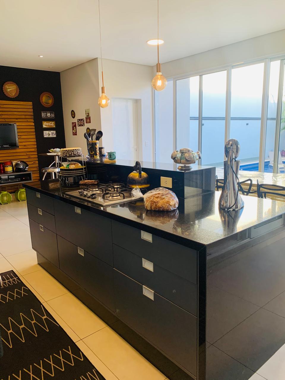 Casa Térrea à Venda com 269m², no Condomínio Flora Ville, Boituva/SP
