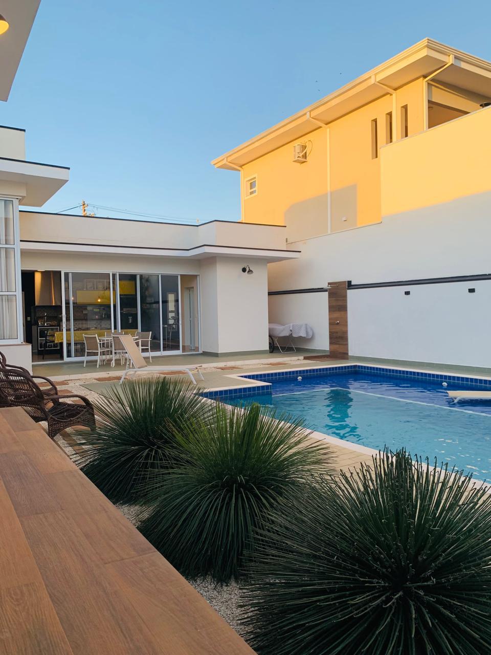 Casa Térrea à Venda com 269m², no Condomínio Flora Ville, Boituva/SP