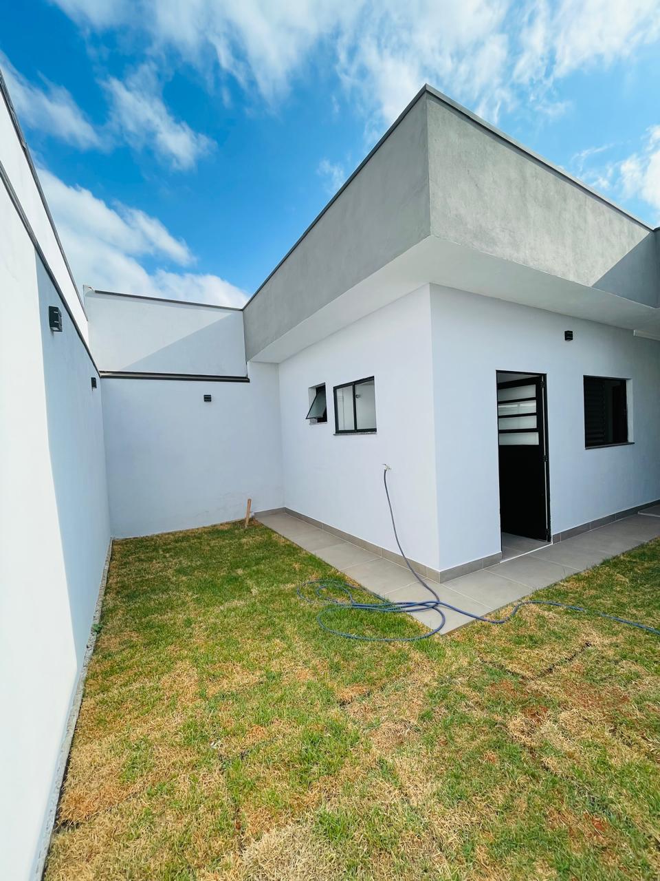 Casa á Venda 132m² com 03 dormitórios, sendo 01 suíte - Bairro Portal Ville Jardins, Boituva