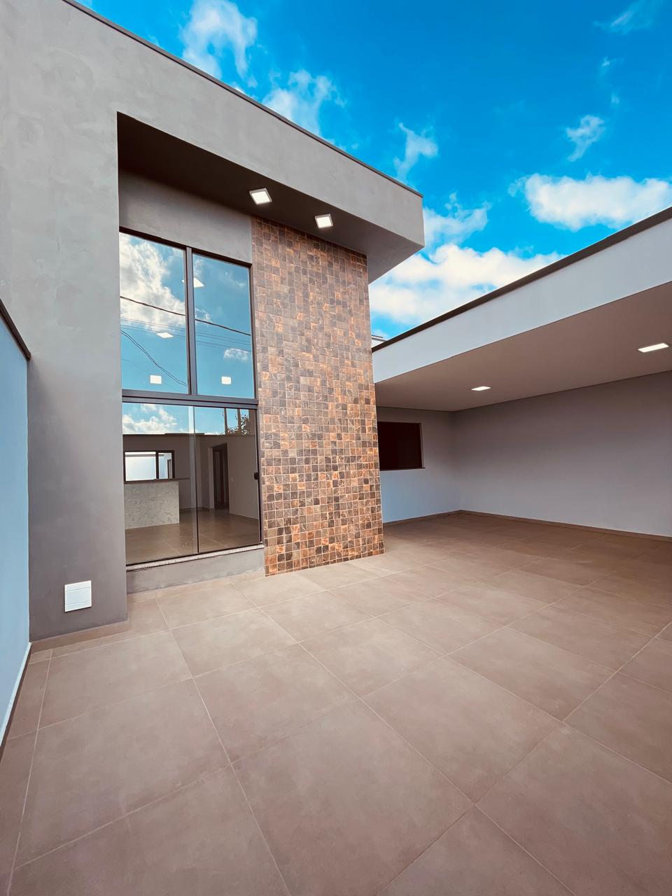 Casa á Venda 132m² com 03 dormitórios, sendo 01 suíte - Bairro Portal Ville Jardins, Boituva