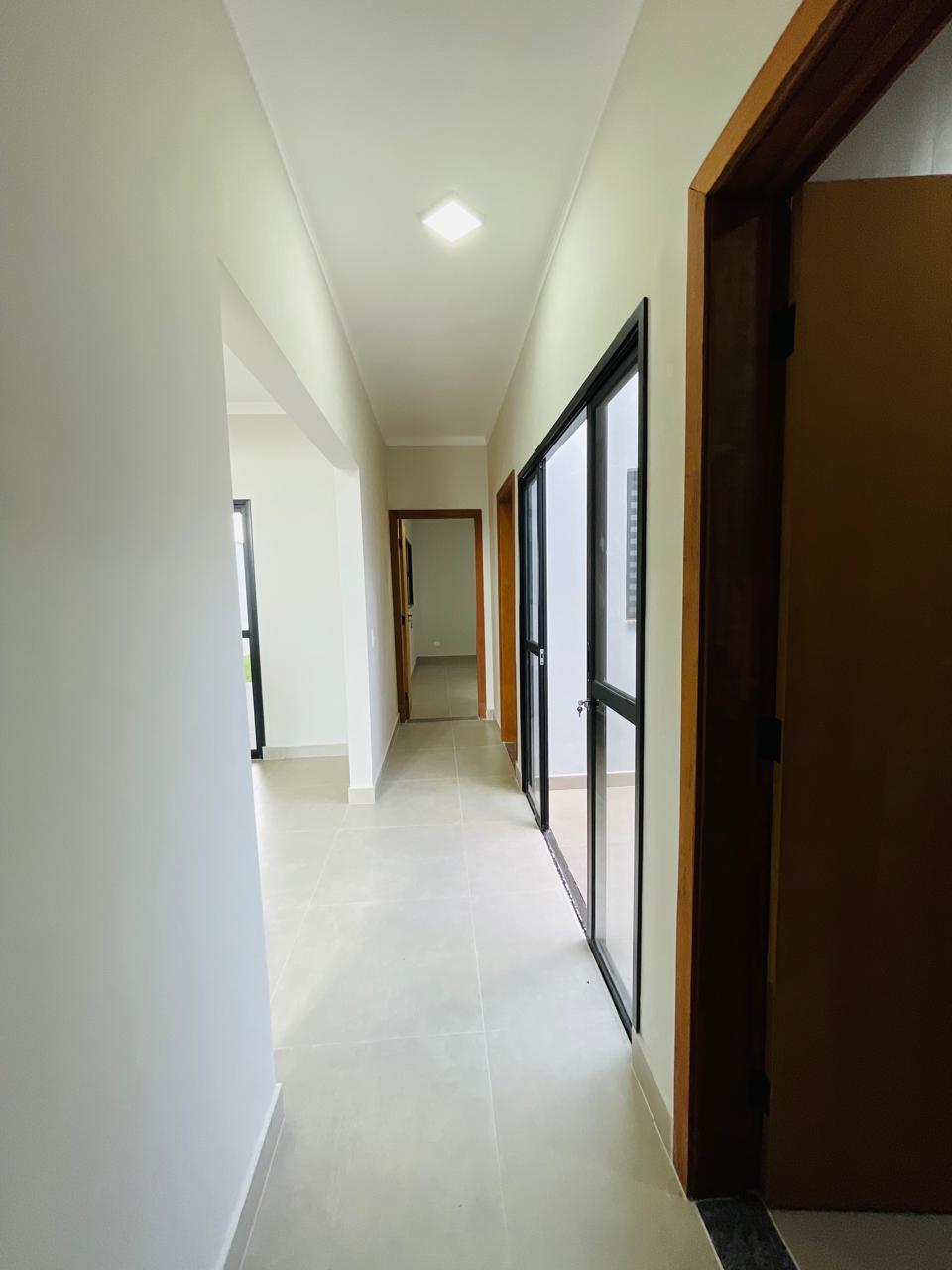 Casa á Venda 132m² com 03 dormitórios, sendo 01 suíte - Bairro Portal Ville Jardins, Boituva