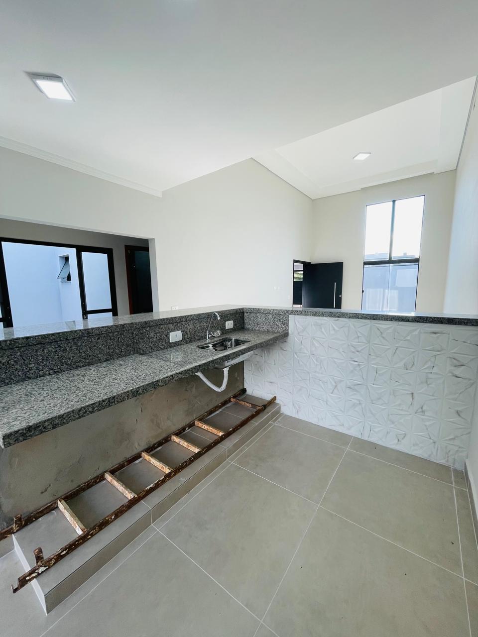 Casa á Venda 132m² com 03 dormitórios, sendo 01 suíte - Bairro Portal Ville Jardins, Boituva