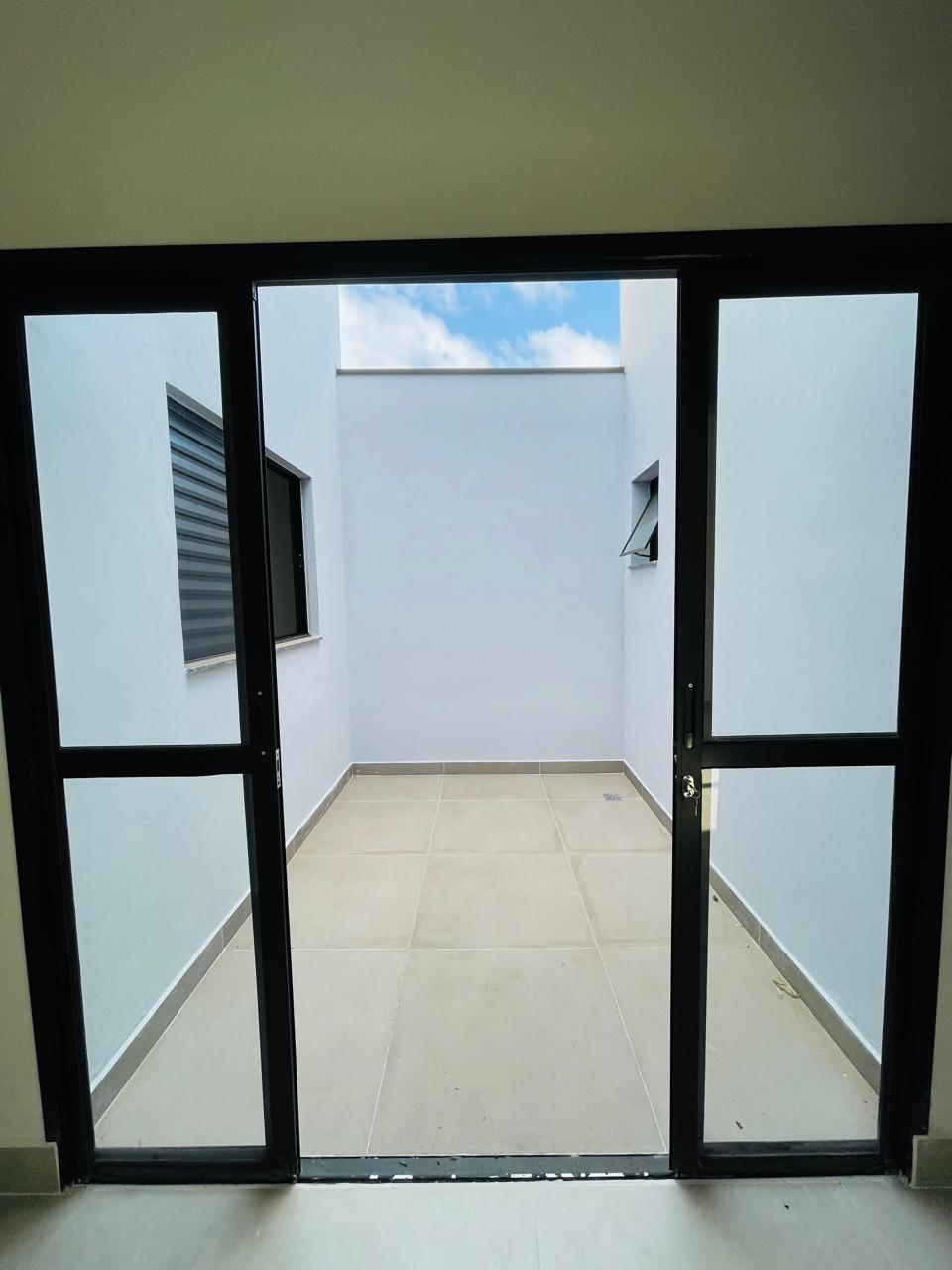 Casa á Venda 132m² com 03 dormitórios, sendo 01 suíte - Bairro Portal Ville Jardins, Boituva