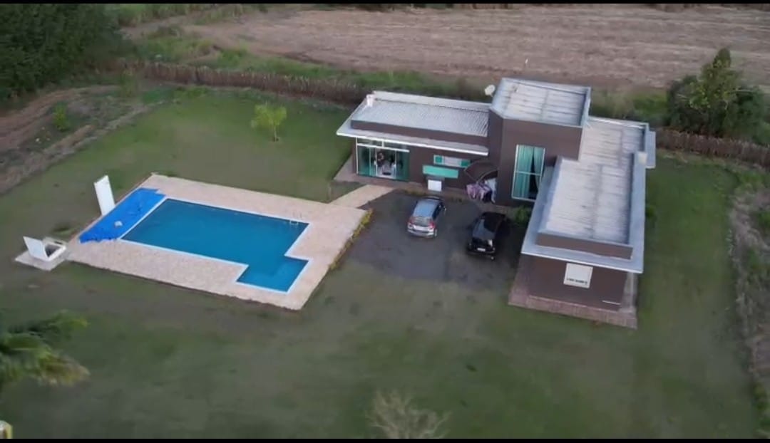 Chácara a Venda com 160m², 03 dormitórios, sendo 02 suítes - Bairro Boituville, Boituva/SP