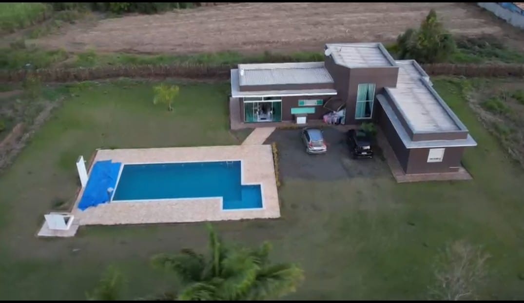Chácara a Venda com 160m², 03 dormitórios, sendo 02 suítes - Bairro Boituville, Boituva/SP