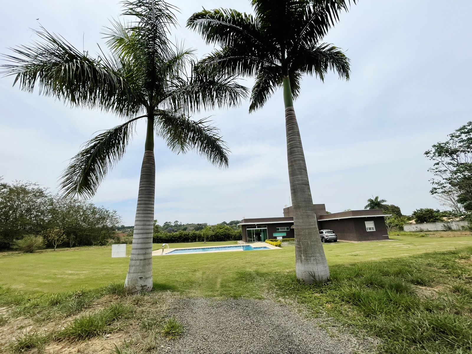 Chácara a Venda com 160m², 03 dormitórios, sendo 02 suítes - Bairro Boituville, Boituva/SP
