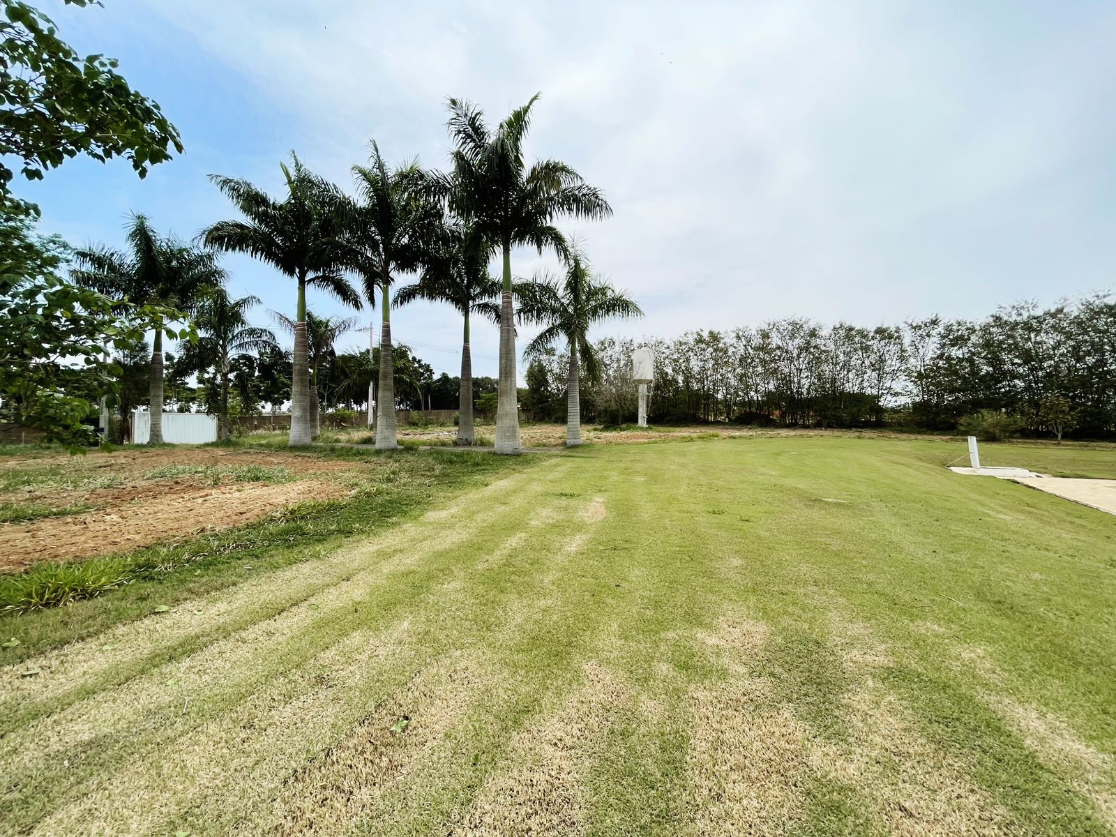 Chácara a Venda com 160m², 03 dormitórios, sendo 02 suítes - Bairro Boituville, Boituva/SP