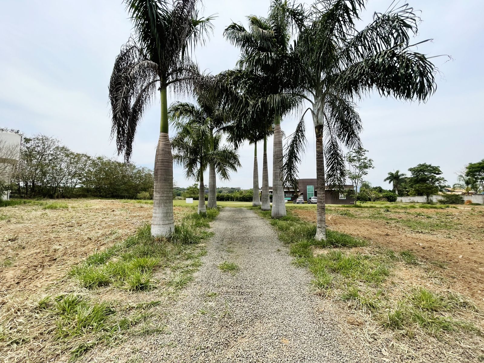 Chácara a Venda com 160m², 03 dormitórios, sendo 02 suítes - Bairro Boituville, Boituva/SP