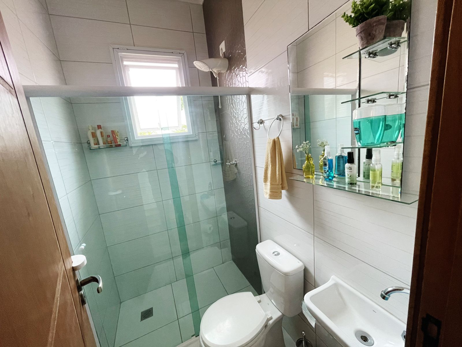 Chácara a Venda com 160m², 03 dormitórios, sendo 02 suítes - Bairro Boituville, Boituva/SP