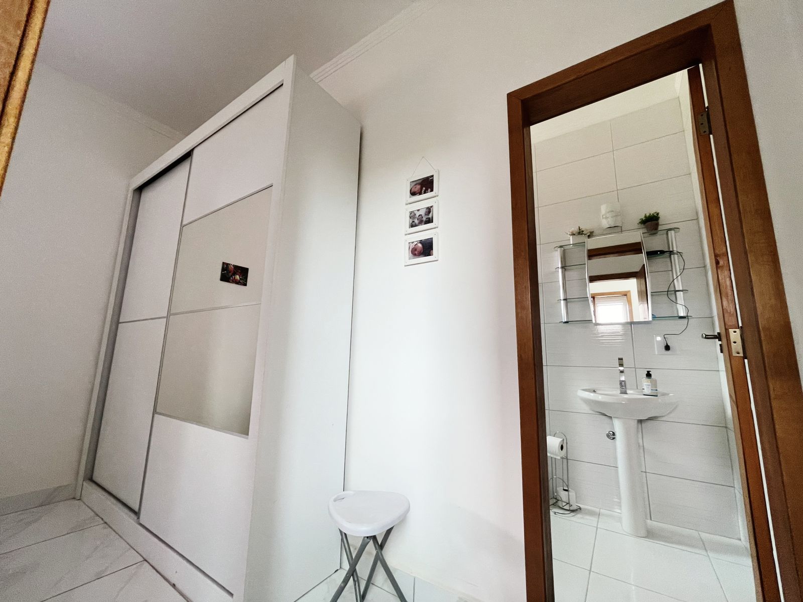 Chácara a Venda com 160m², 03 dormitórios, sendo 02 suítes - Bairro Boituville, Boituva/SP