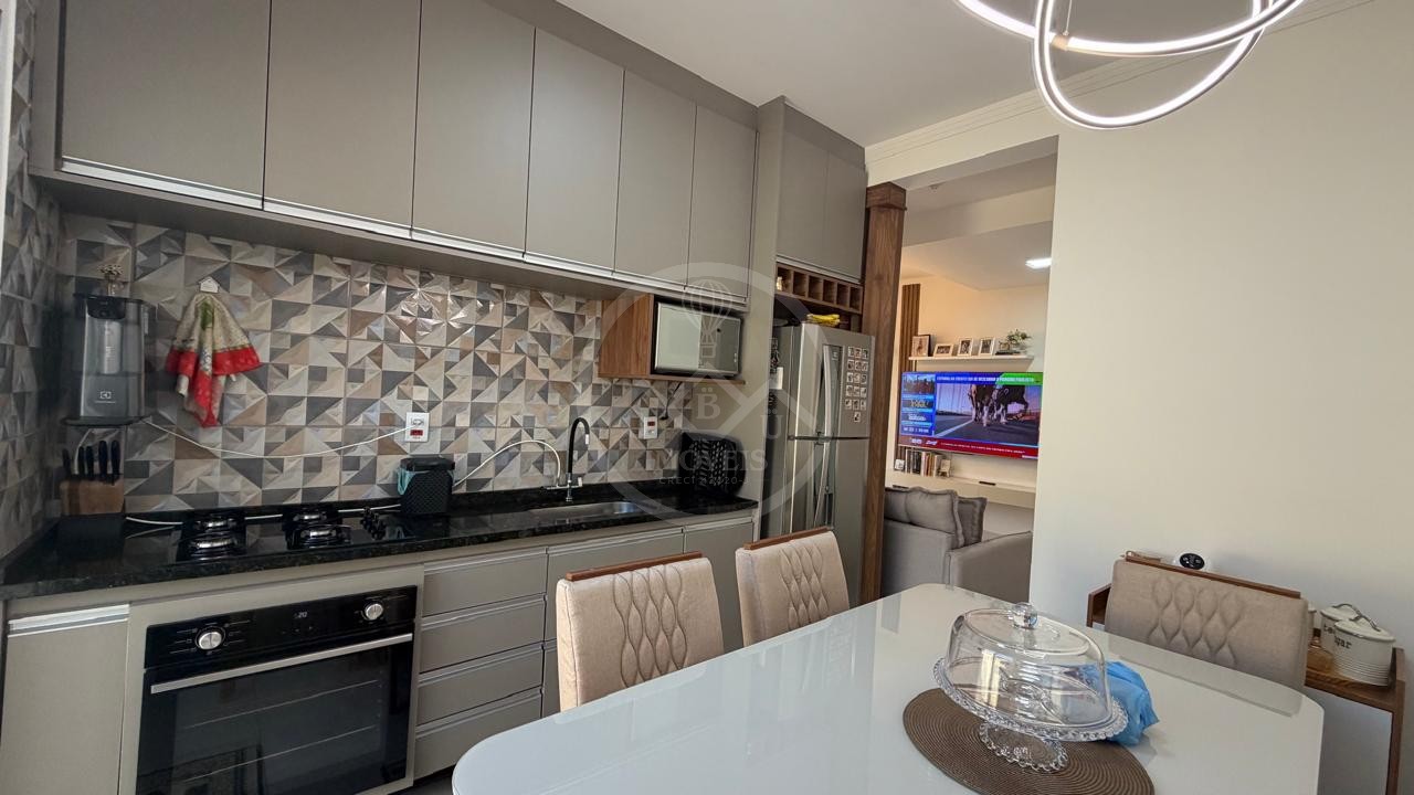 Sobrado à Venda com 60m², 02 dormitórios - Bairro Vitiello, Boituva/SP