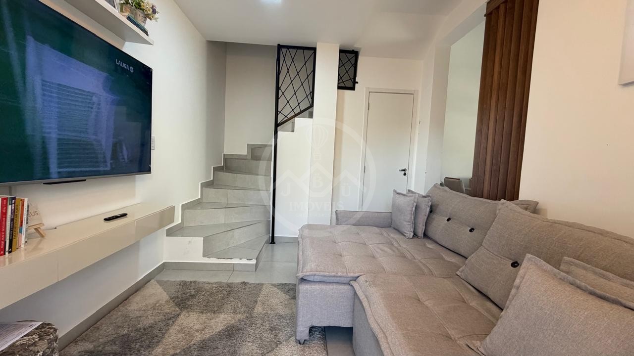 Sobrado à Venda com 60m², 02 dormitórios - Bairro Vitiello, Boituva/SP