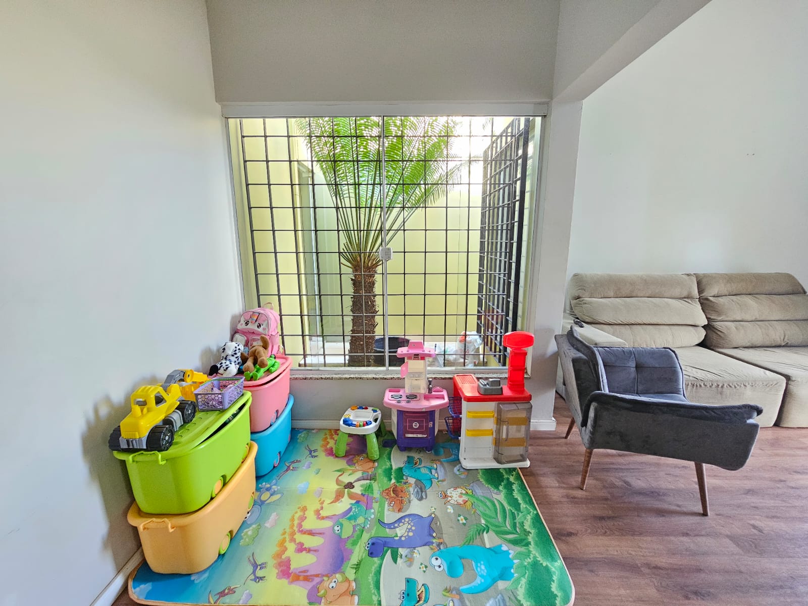 Casa à Venda  com 3 Quartos, sendo 02 Suítes no Bairro Portal Ville Primavera, em Boituva