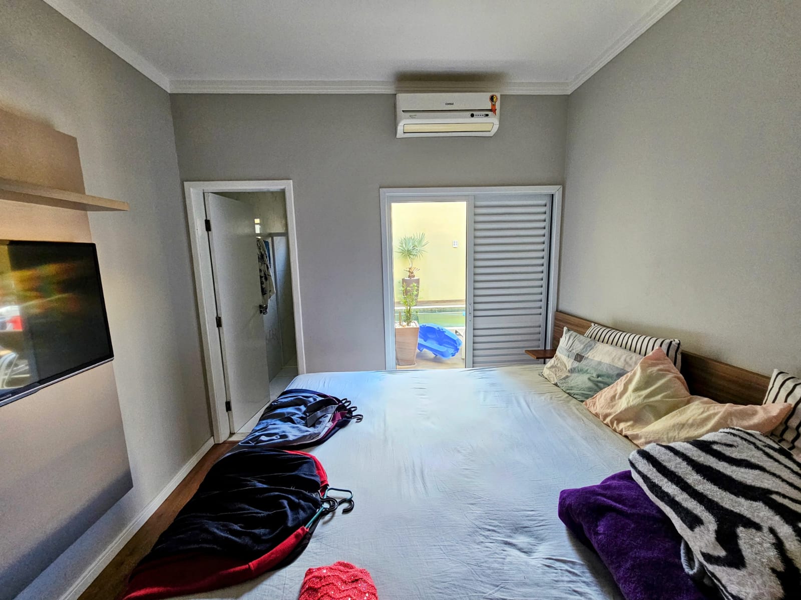 Casa à Venda  com 3 Quartos, sendo 02 Suítes no Bairro Portal Ville Primavera, em Boituva