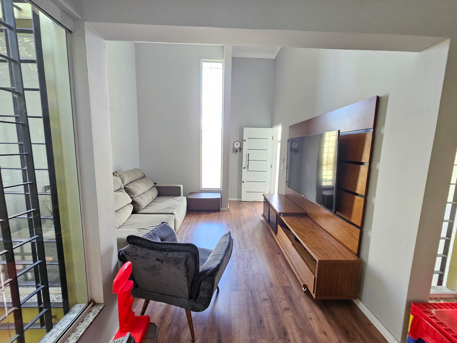 Casa à Venda  com 3 Quartos, sendo 02 Suítes no Bairro Portal Ville Primavera, em Boituva