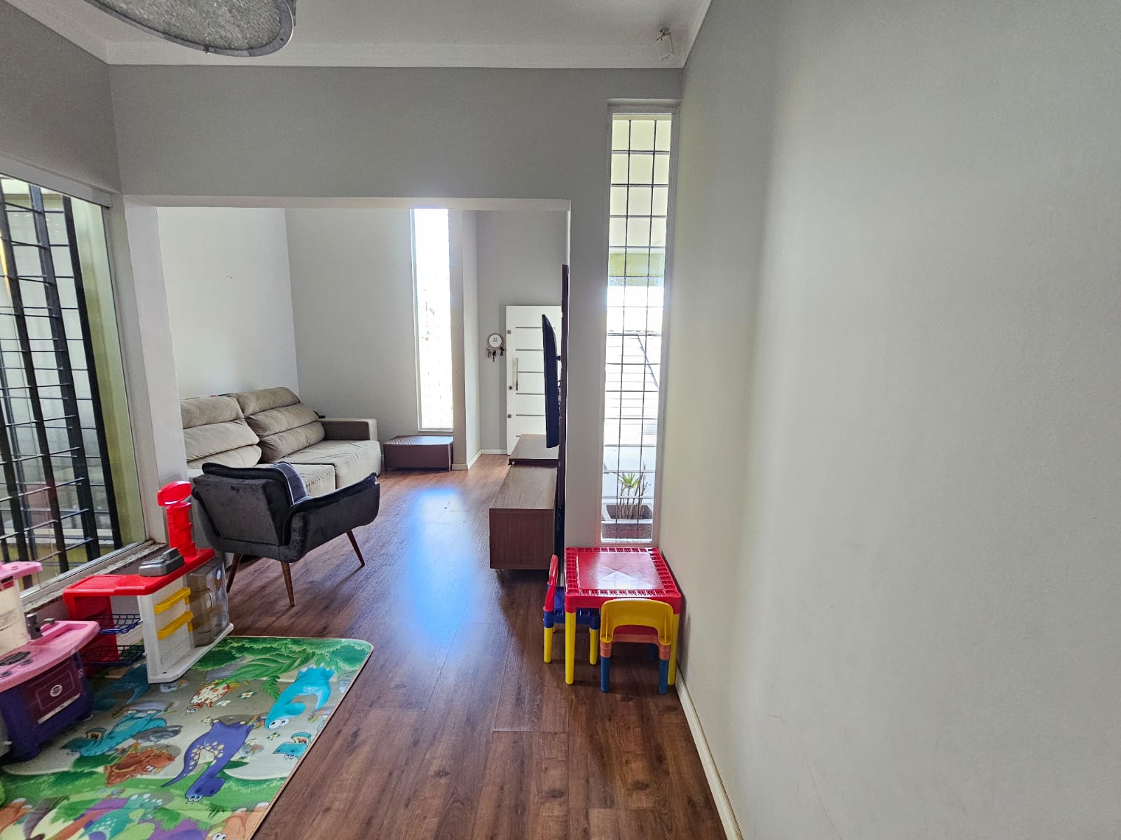 Casa à Venda  com 3 Quartos, sendo 02 Suítes no Bairro Portal Ville Primavera, em Boituva