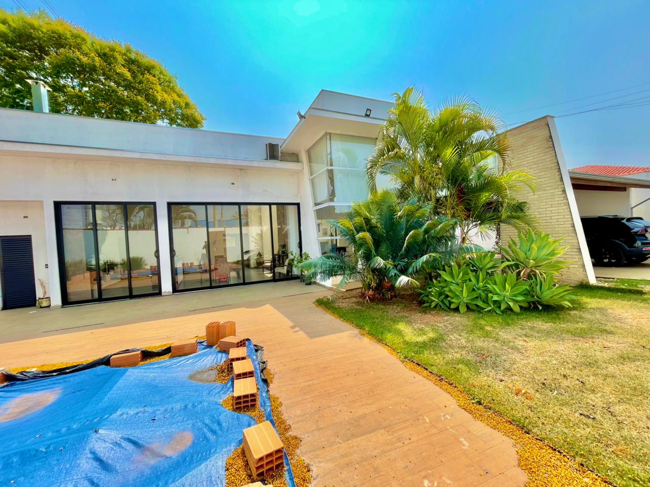 Casa Térrea à Venda no Bairro Parque das Árvores em Boituva/SP