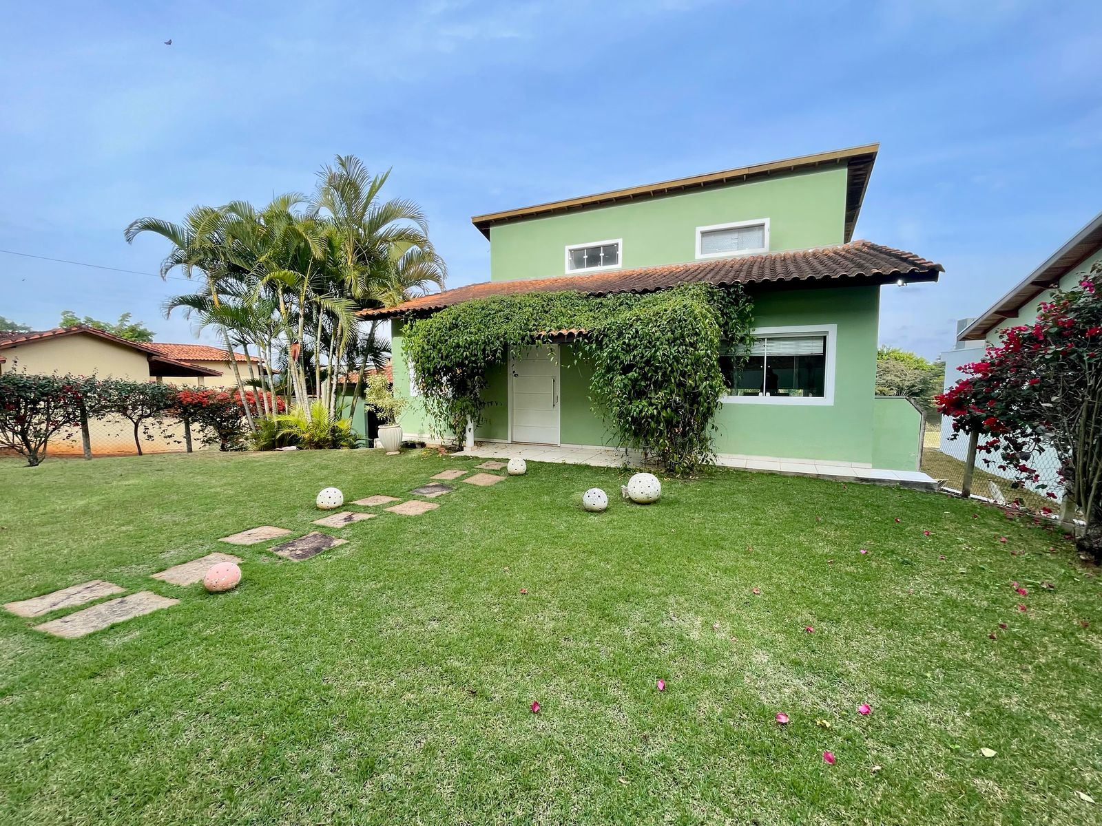 Chácara com 3 dormitórios à venda, 240m² por R$ 960.000 - Condomínio Nova Rheata - Boituva/SP