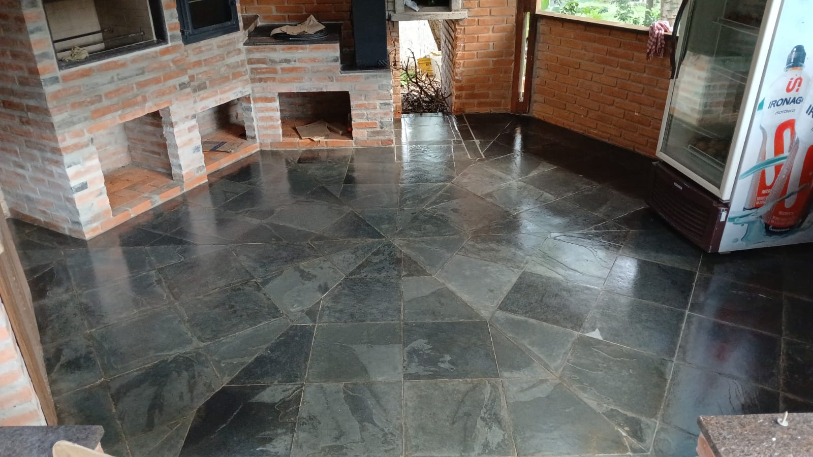 Chácara com 4 suítes à venda, 330m² por R$ 1.900.000 – Condomínio Colina Nova Boituva/SP