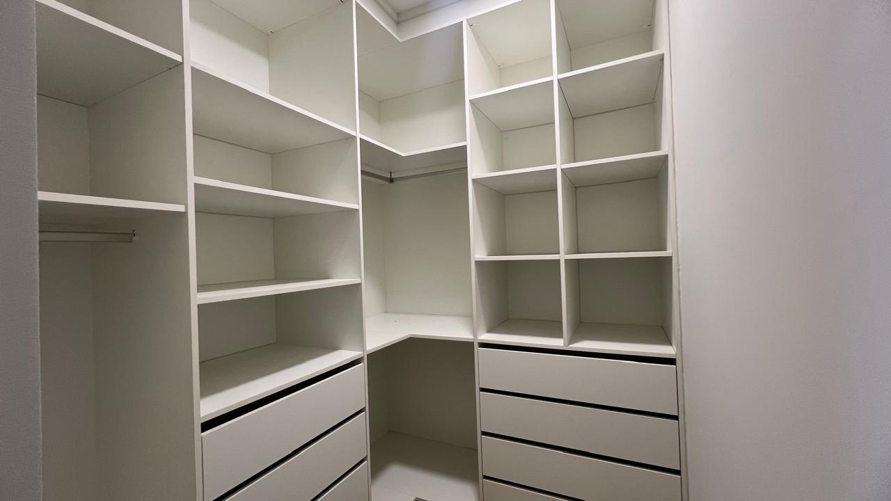 Casa com 3 suítes à venda, 220m² por R$ 1.700.000 - Condomínio Portal Ville Jardim Europa - Boituva/SP