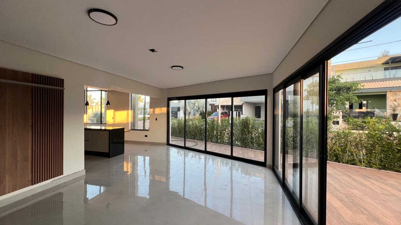 Casa com 3 suítes à venda, 220m² por R$ 1.700.000 - Condomínio Portal Ville Jardim Europa - Boituva/SP