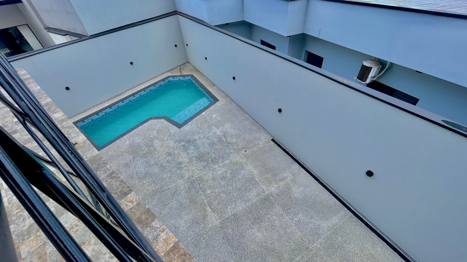 Casa de alto padrão com 3 dormitórios à venda, 220m² por R$ 1.400.000 - Condomínio Jardim Europa - Boituva/SP