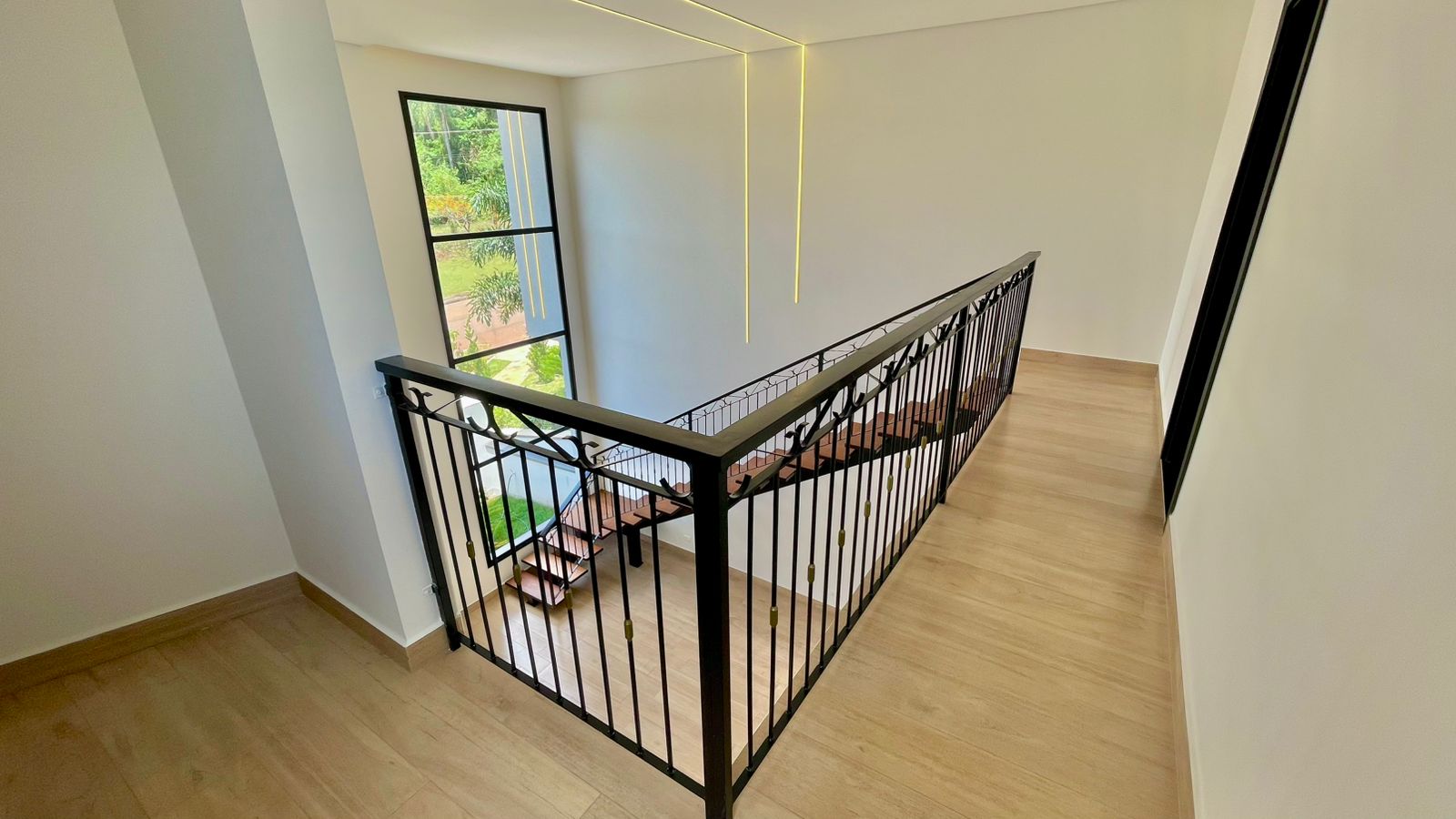 Casa de alto padrão com 3 dormitórios à venda, 220m² por R$ 1.400.000 - Condomínio Jardim Europa - Boituva/SP