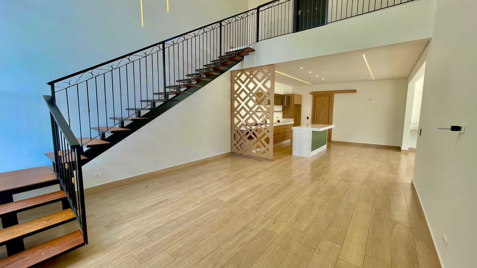 Casa de alto padrão com 3 dormitórios à venda, 220m² por R$ 1.400.000 - Condomínio Jardim Europa - Boituva/SP