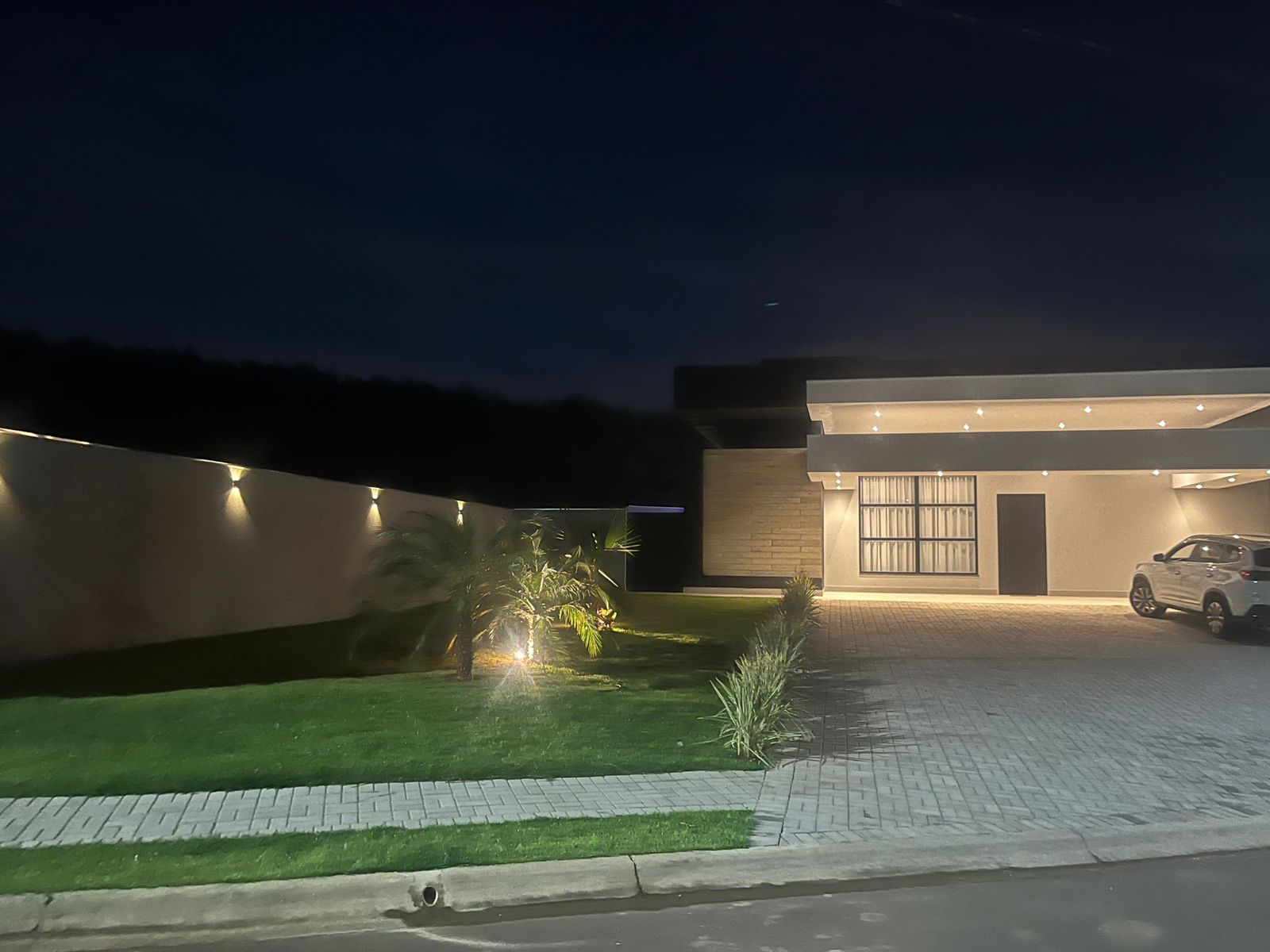 Casa de alto padrão com 4 suítes à venda, 360m² por R$ 1.785.000 - Condomínio Residencial São José - Boituva/SP