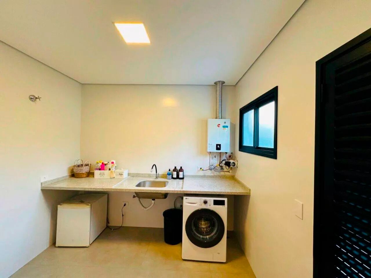 Casa de alto padrão com 4 suítes à venda, 360m² por R$ 1.785.000 - Condomínio Residencial São José - Boituva/SP