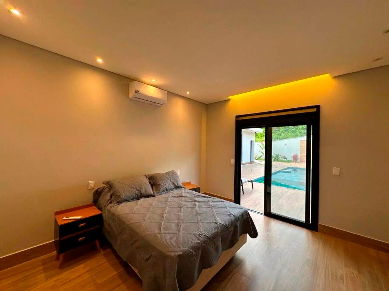 Casa de alto padrão com 4 suítes à venda, 360m² por R$ 1.785.000 - Condomínio Residencial São José - Boituva/SP