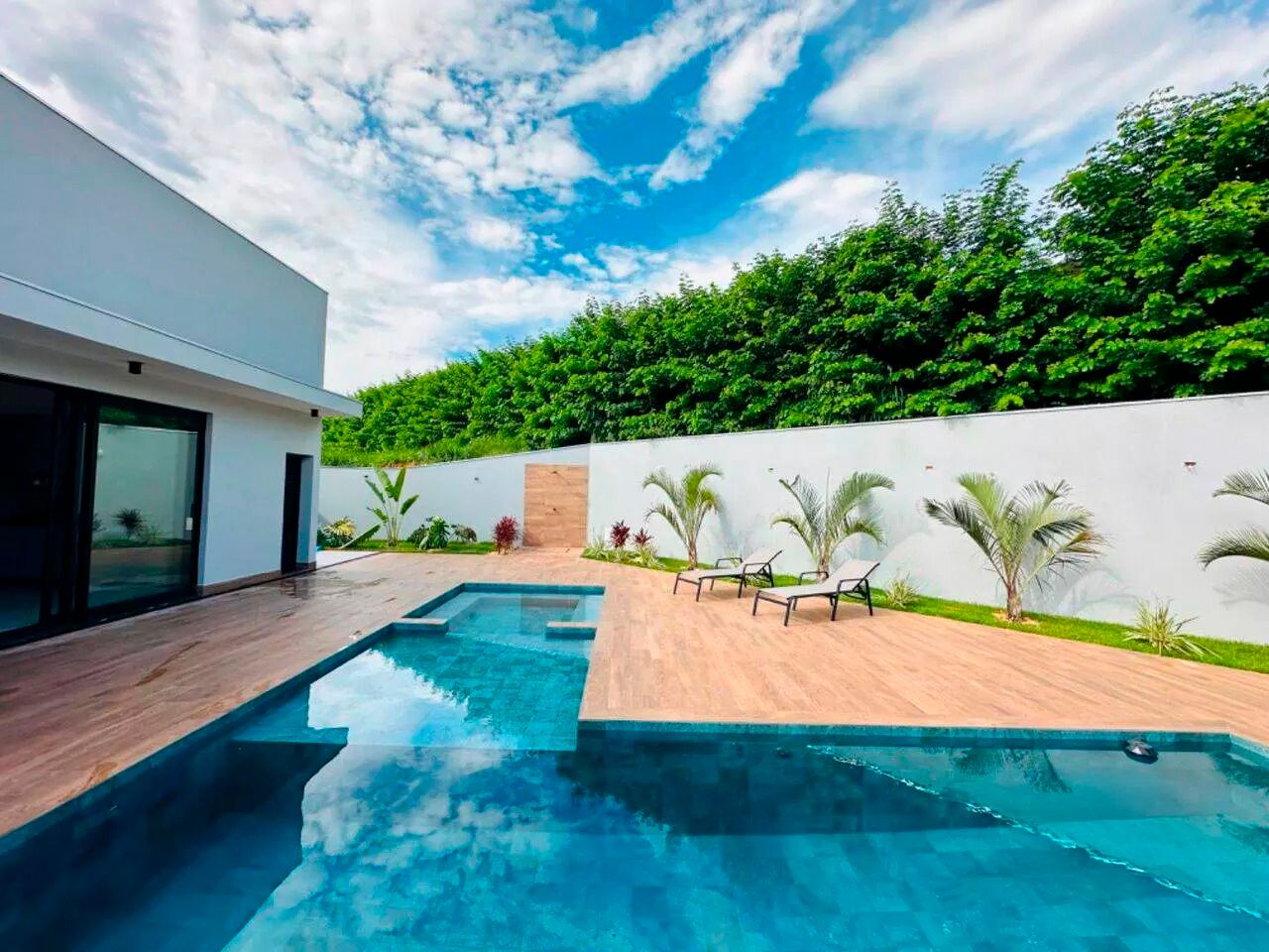 Casa de alto padrão com 4 suítes à venda, 360m² por R$ 1.785.000 - Condomínio Residencial São José - Boituva/SP