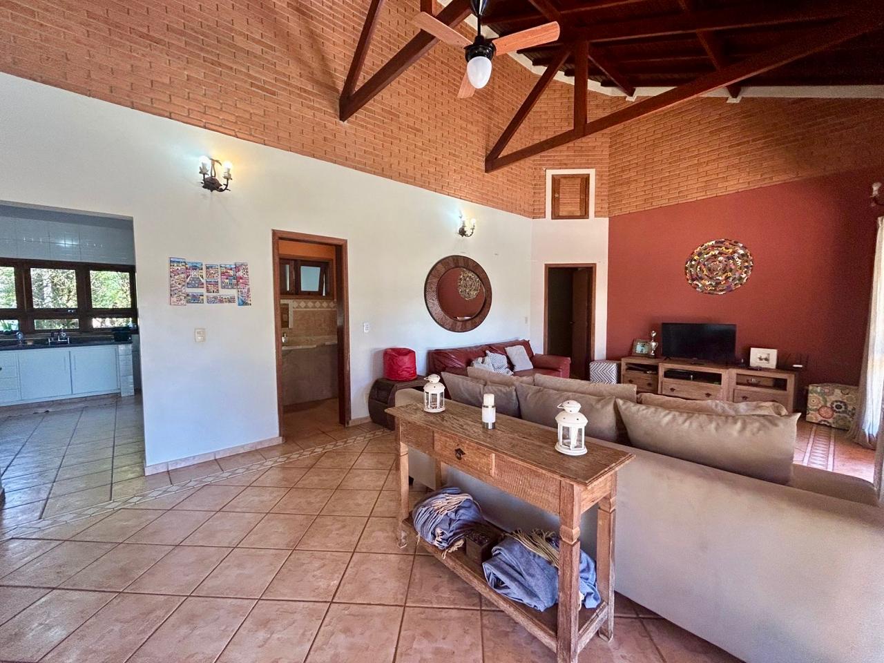 Chácara com 5 dormitórios (3 suítes) à venda, 360m² por R$ 1.200.000 - Boituva/SP