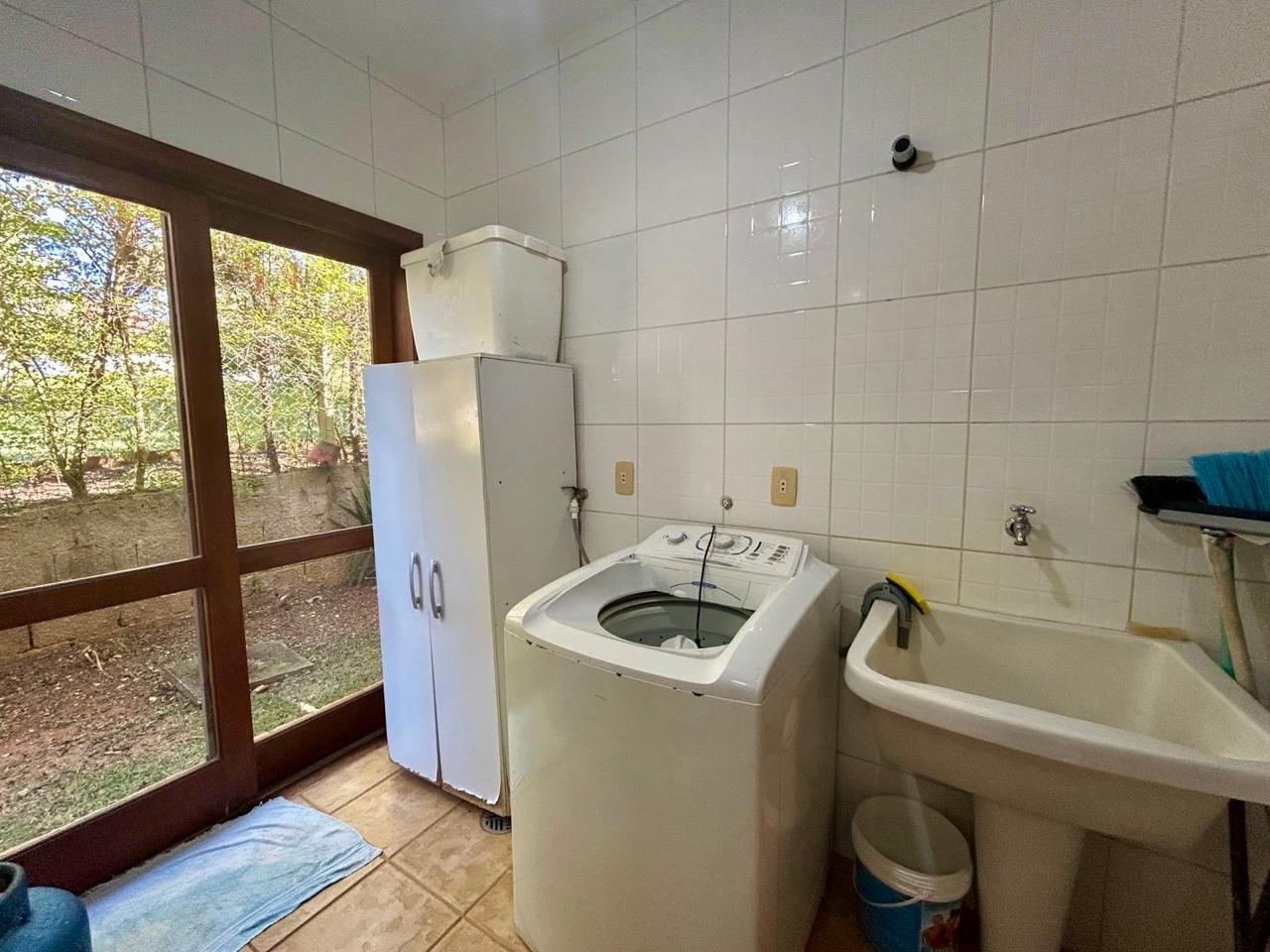 Chácara com 5 dormitórios (3 suítes) à venda, 360m² por R$ 1.200.000 - Boituva/SP