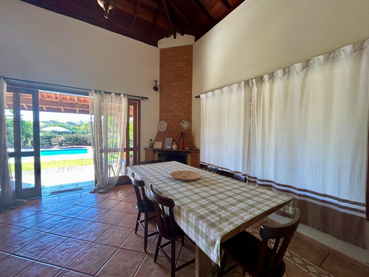 Chácara com 5 dormitórios (3 suítes) à venda, 360m² por R$ 1.200.000 - Boituva/SP