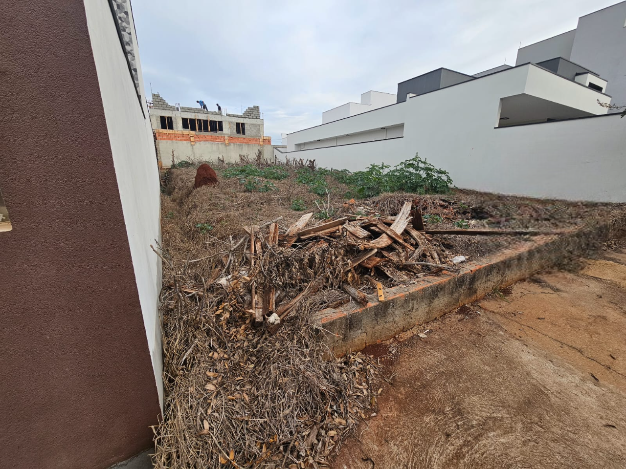 Terreno à venda com 257,67m² por R$ 250.000 - Portal Ville Azaleia - Boituva/SP