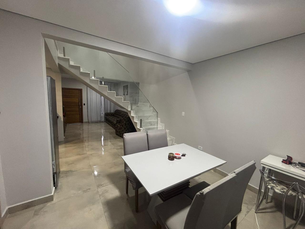 Sobrado à venda com 3 dormitórios por R$ 500.000 - Bairro Faculdade - Boituva/SP