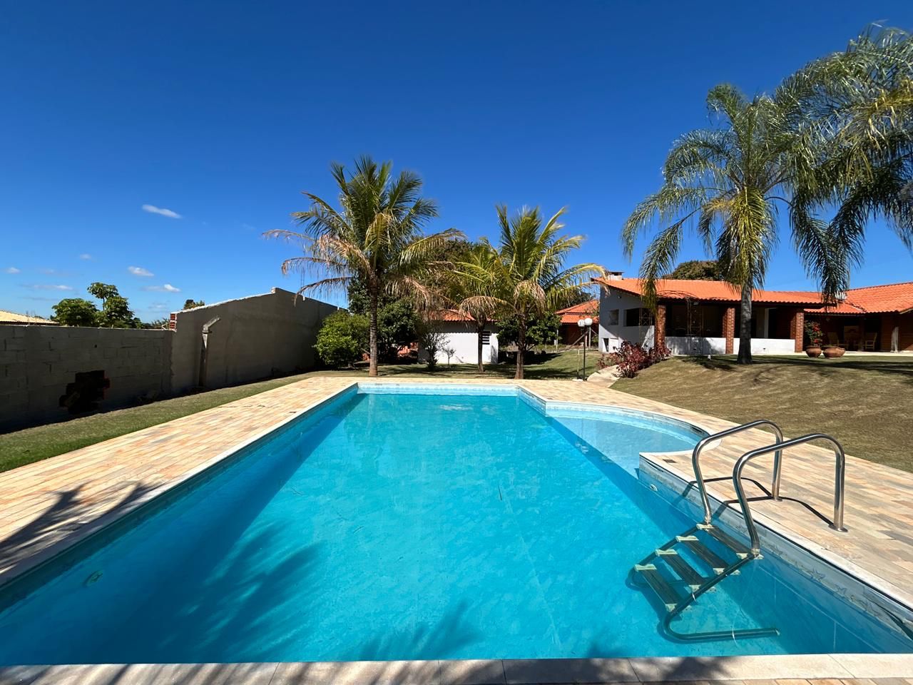 Chácara com 3 dormitórios à venda, 230m² por R$ 799.000 - Condomínio Nova Rheata - Boituva/SP