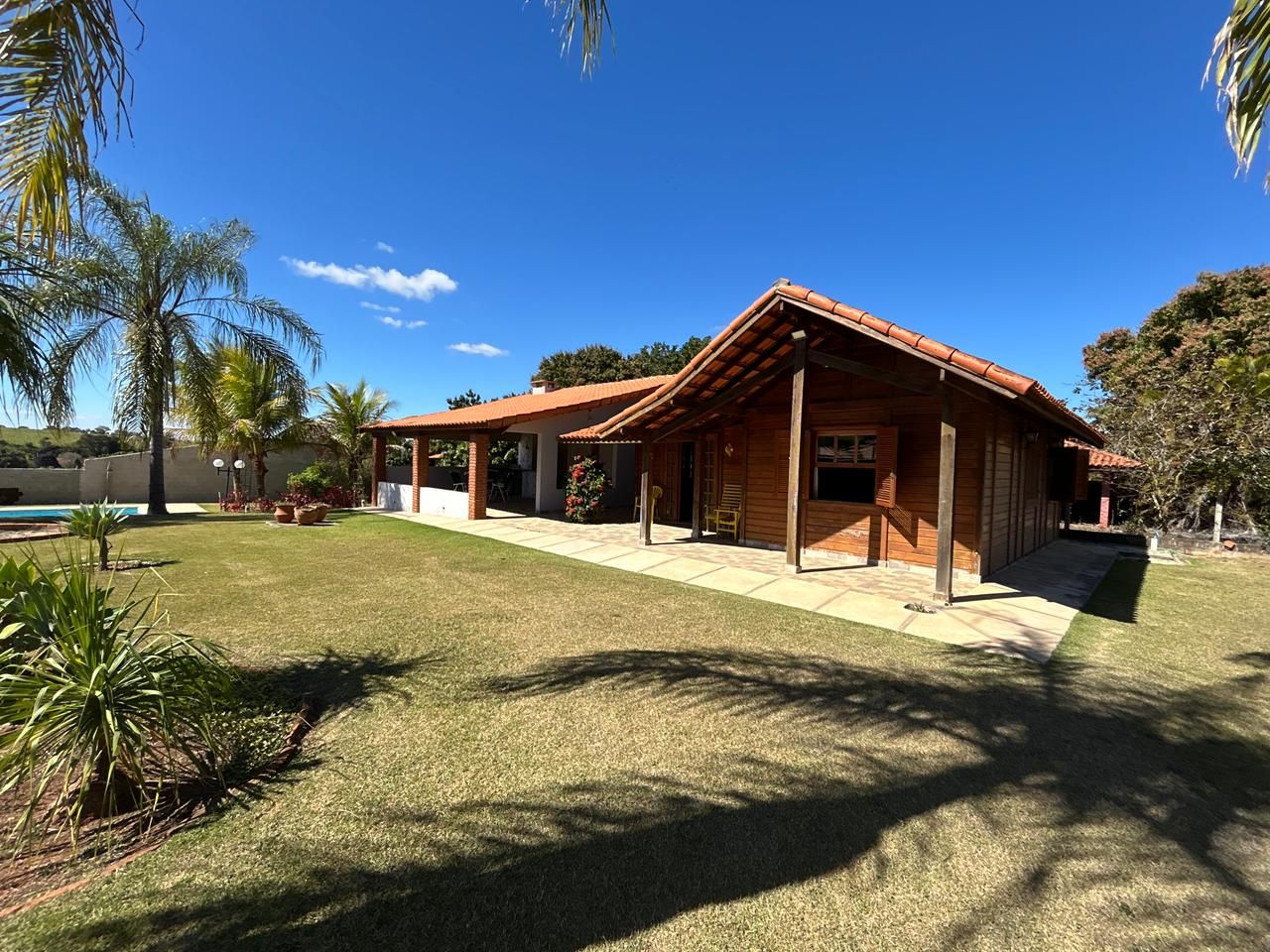 Chácara com 3 dormitórios à venda, 230m² por R$ 799.000 - Condomínio Nova Rheata - Boituva/SP