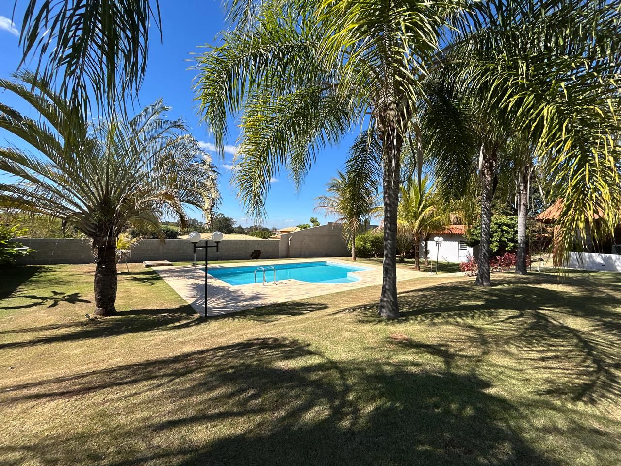 Chácara com 3 dormitórios à venda, 230m² por R$ 799.000 - Condomínio Nova Rheata - Boituva/SP