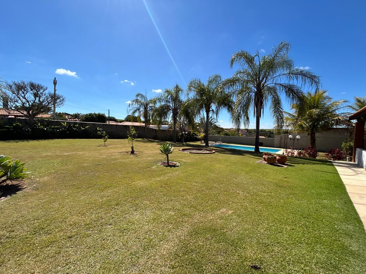 Chácara com 3 dormitórios à venda, 230m² por R$ 799.000 - Condomínio Nova Rheata - Boituva/SP