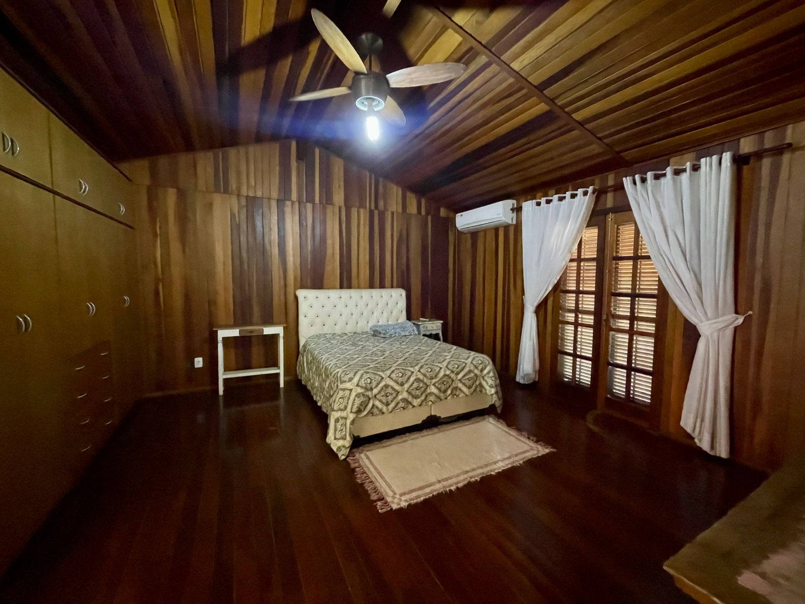 Chácara com 5 dormitórios à venda, 600m² por R$ 1.170.000 - Condomínio Fechado - Boituva/SP